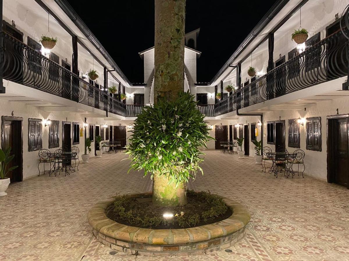 Casa Hotel Las Orquideas Сиркасия Экстерьер фото