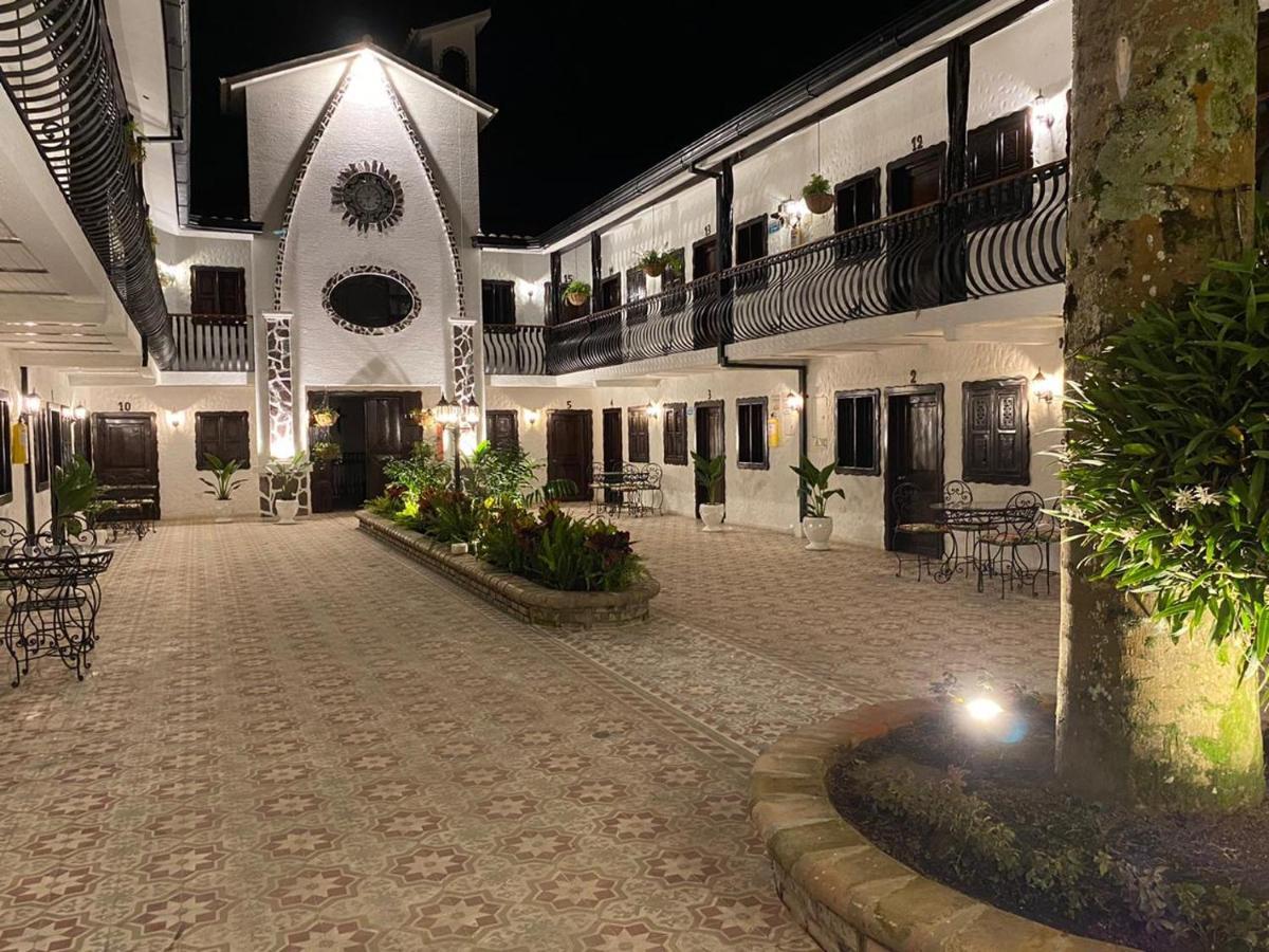 Casa Hotel Las Orquideas Сиркасия Экстерьер фото
