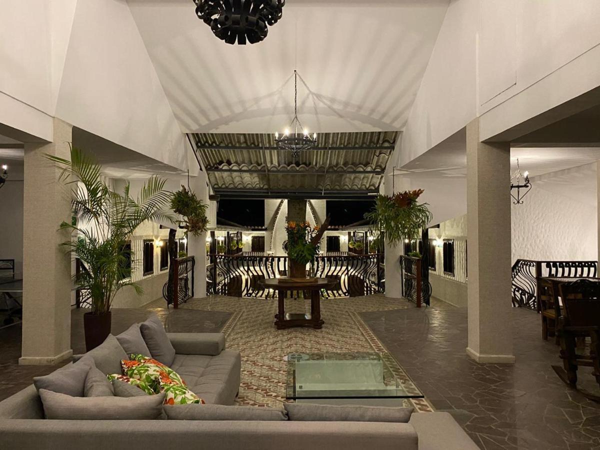 Casa Hotel Las Orquideas Сиркасия Экстерьер фото